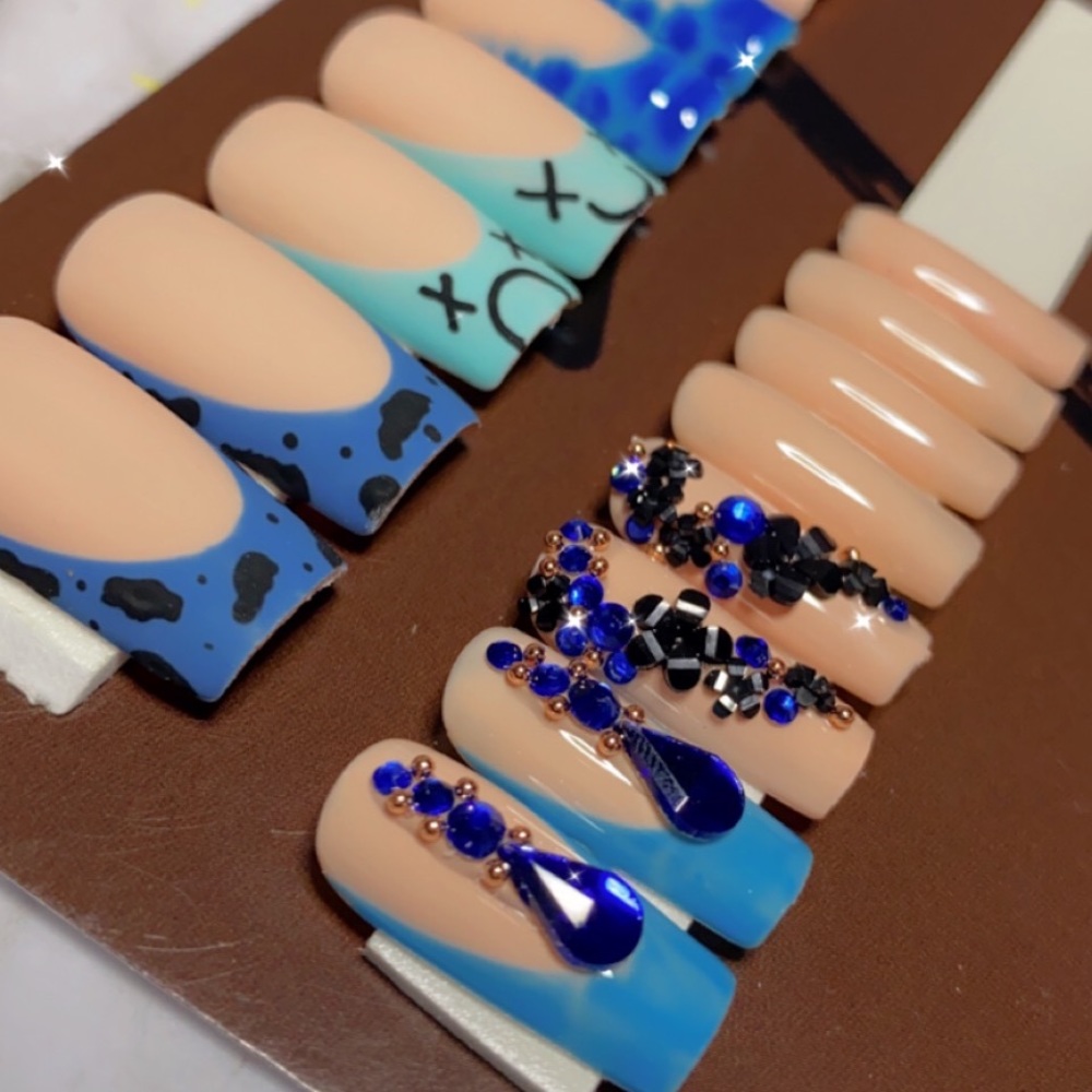 COPY - Press on nails ready to ship